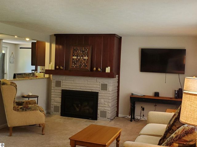 3227 S Garfield Road, Kingsley, MI 49649