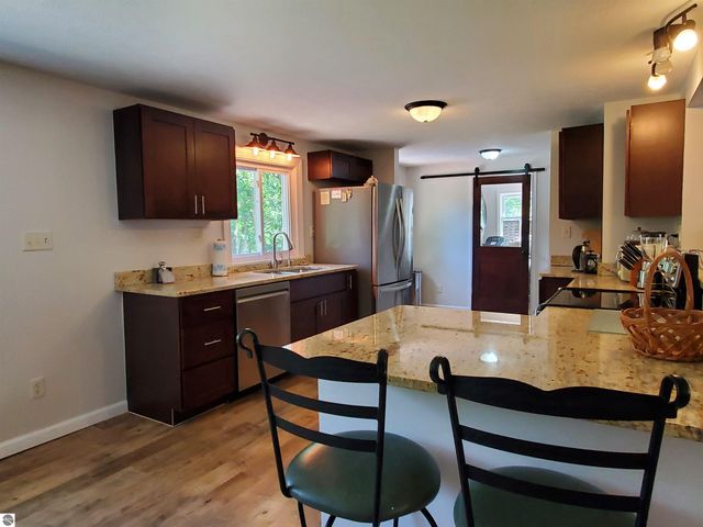 3227 S Garfield Road, Kingsley, MI 49649