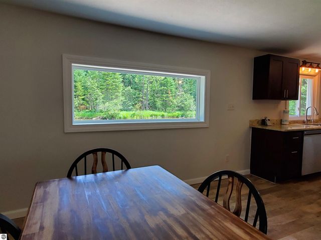 3227 S Garfield Road, Kingsley, MI 49649