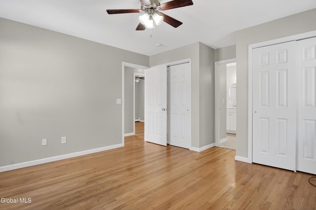 21 Langmore Lane, Brunswick, NY 12180