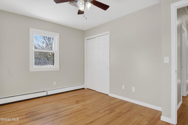 21 Langmore Lane, Brunswick, NY 12180