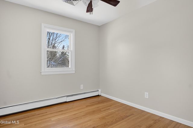 21 Langmore Lane, Brunswick, NY 12180