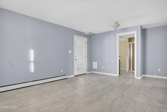 21 Langmore Lane, Brunswick, NY 12180