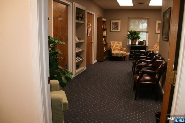 24 Godwin Avenue 202, Midland Park, NJ 07432