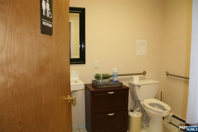 24 Godwin Avenue 202, Midland Park, NJ 07432