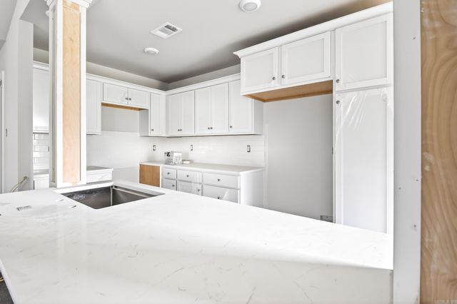 101 LLOYD HENDERSON Road, Beebe, AR 72012