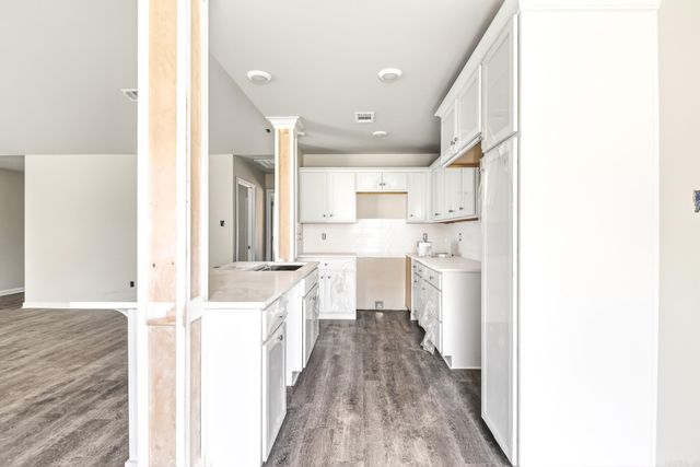 101 LLOYD HENDERSON Road, Beebe, AR 72012