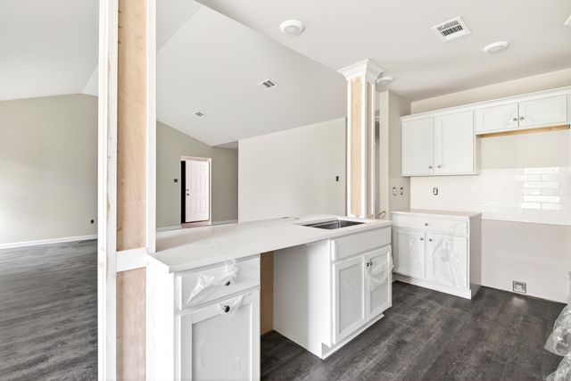 101 LLOYD HENDERSON Road, Beebe, AR 72012