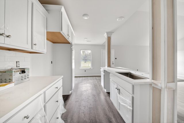 101 LLOYD HENDERSON Road, Beebe, AR 72012