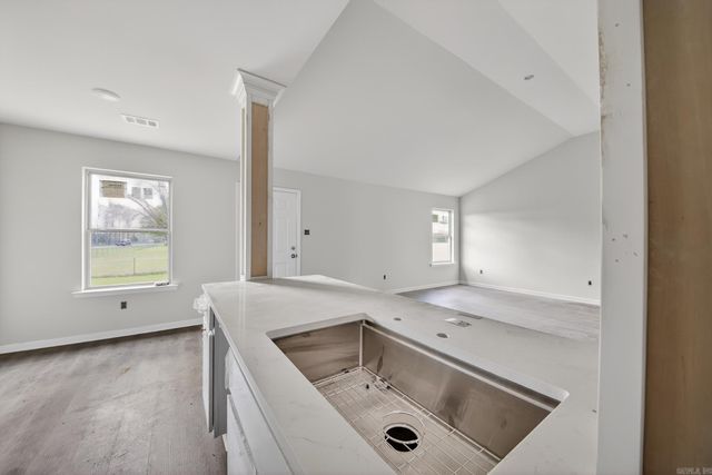 101 LLOYD HENDERSON Road, Beebe, AR 72012