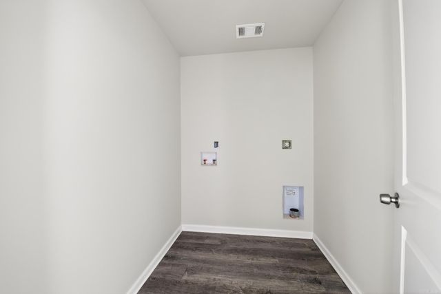 101 LLOYD HENDERSON Road, Beebe, AR 72012