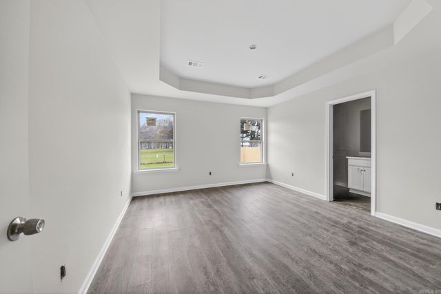 101 LLOYD HENDERSON Road, Beebe, AR 72012