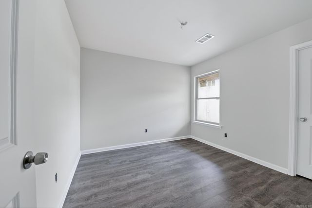 101 LLOYD HENDERSON Road, Beebe, AR 72012