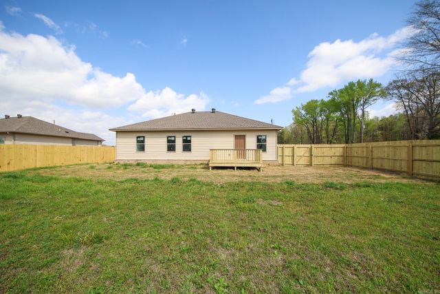 101 LLOYD HENDERSON Road, Beebe, AR 72012