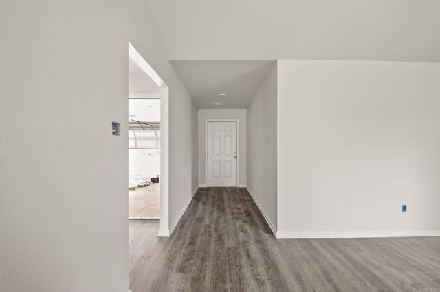 101 LLOYD HENDERSON Road, Beebe, AR 72012