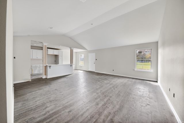 101 LLOYD HENDERSON Road, Beebe, AR 72012