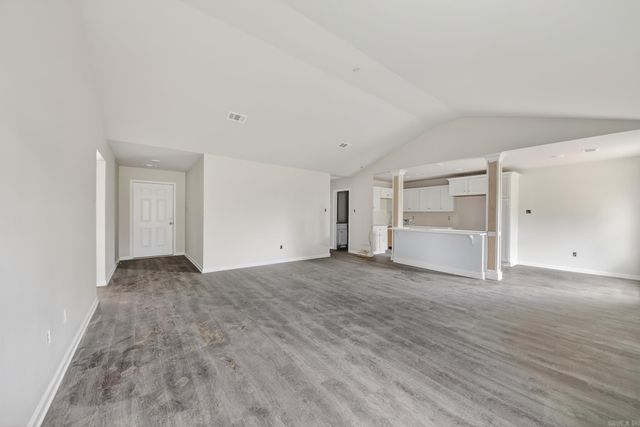 101 LLOYD HENDERSON Road, Beebe, AR 72012