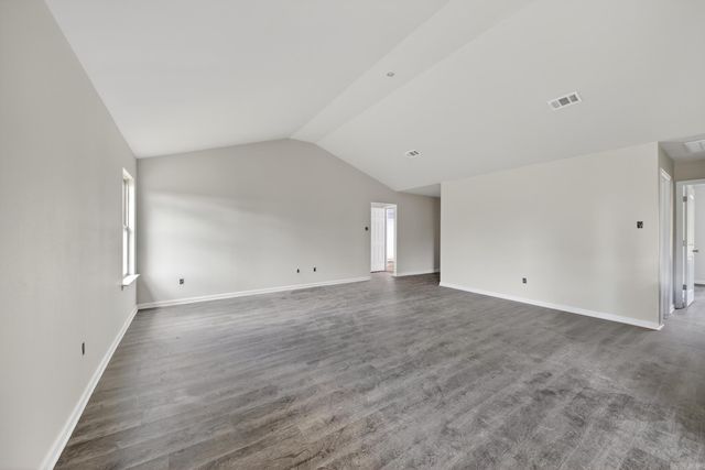 101 LLOYD HENDERSON Road, Beebe, AR 72012