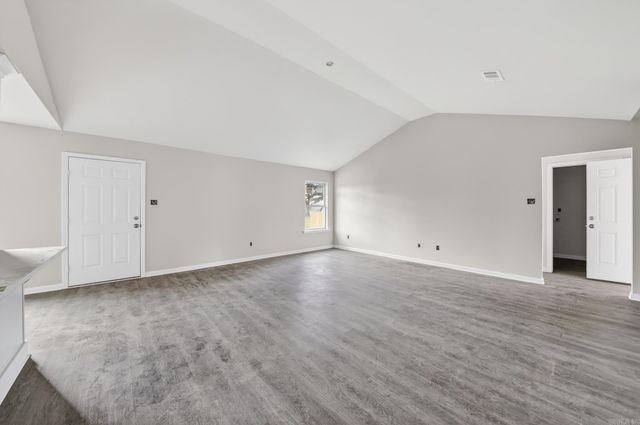 101 LLOYD HENDERSON Road, Beebe, AR 72012