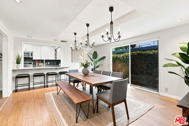 6443 Graves Avenue, Los Angeles, CA 91406