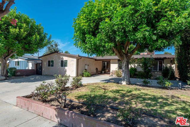 6443 Graves Avenue, Los Angeles, CA 91406