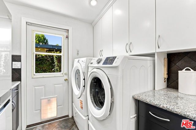 6443 Graves Avenue, Los Angeles, CA 91406