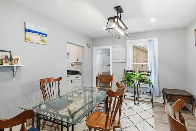 410 Allen St, Springfield, MA 01118