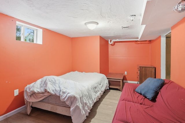 410 Allen St, Springfield, MA 01118