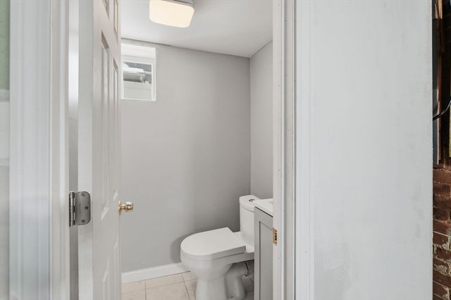 410 Allen St, Springfield, MA 01118