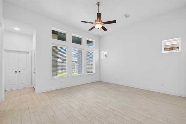 211 Amaranth Way, Richmond, TX 77406