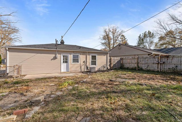 1105 Peace Pipe Drive, Kokomo, IN 46902