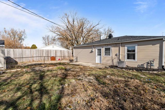 1105 Peace Pipe Drive, Kokomo, IN 46902