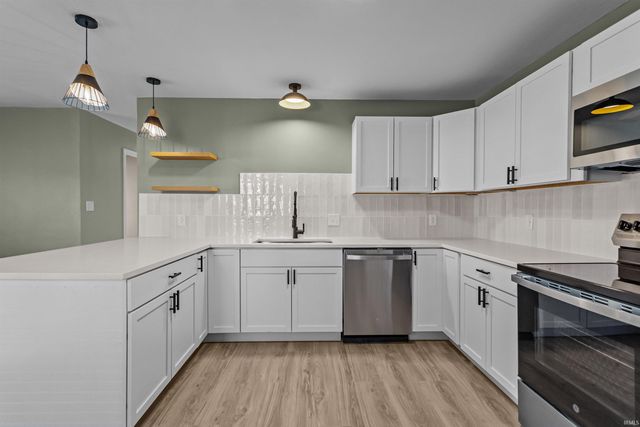 1105 Peace Pipe Drive, Kokomo, IN 46902