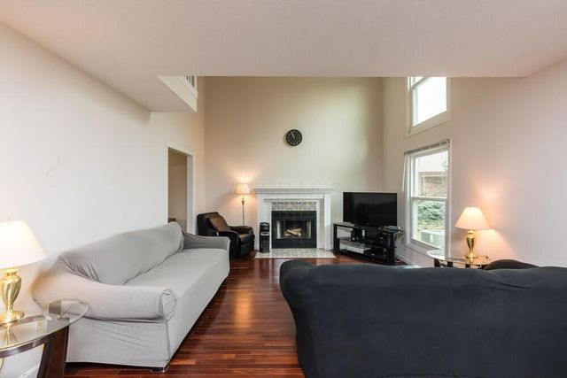 2236 Sunleaf Court, Columbus, OH 43235