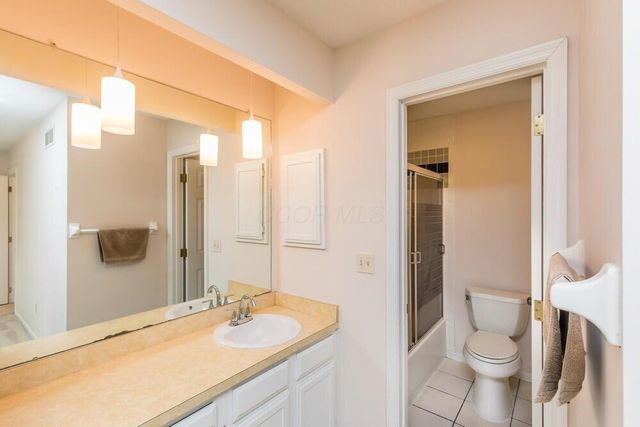 2236 Sunleaf Court, Columbus, OH 43235