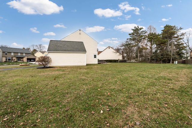 2236 Sunleaf Court, Columbus, OH 43235