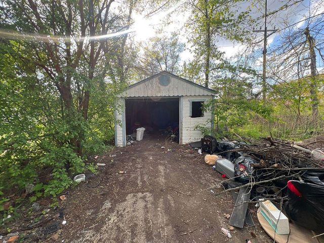 7839 Clayburn Street, Detroit, MI 48228