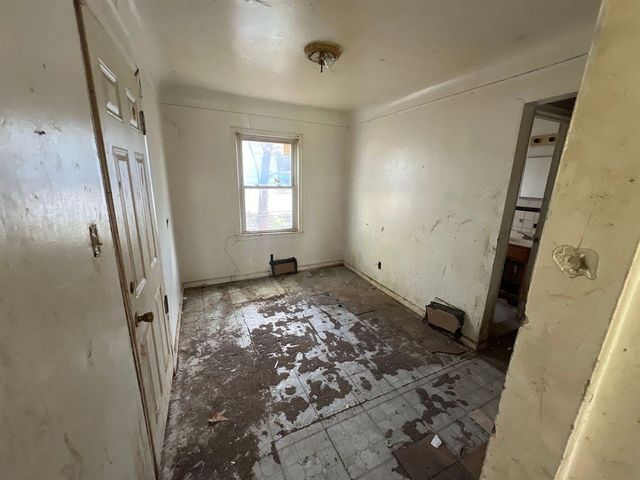 7839 Clayburn Street, Detroit, MI 48228