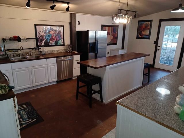 109 Cole Road, Red Oak, TX 75154