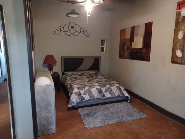 109 Cole Road, Red Oak, TX 75154