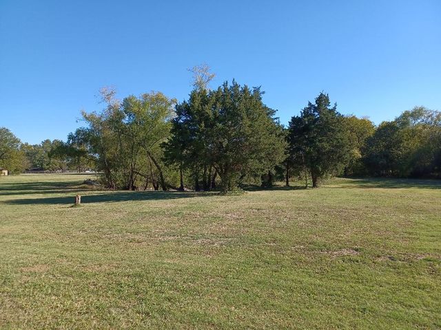 109 Cole Road, Red Oak, TX 75154