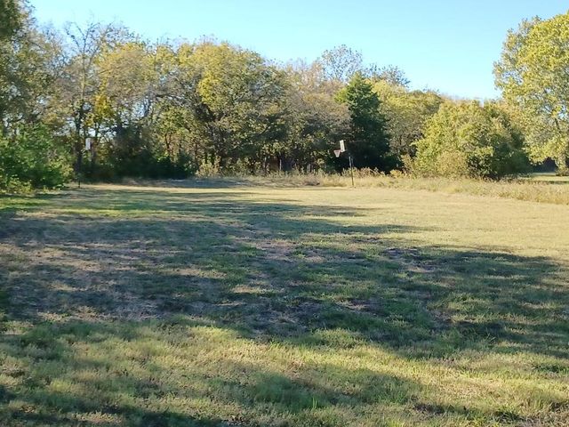 109 Cole Road, Red Oak, TX 75154