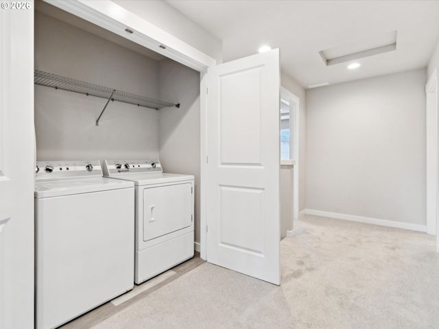 11692 Se HORSE TAIL FALLS Way, Happy Valley, OR 97086