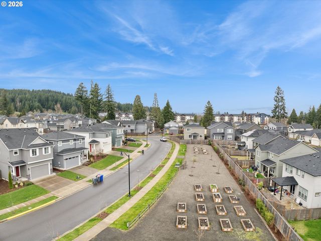 11692 Se HORSE TAIL FALLS Way, Happy Valley, OR 97086