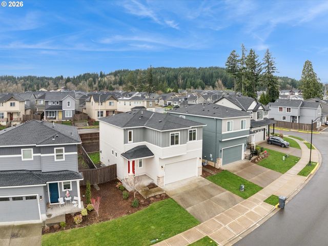 11692 Se HORSE TAIL FALLS Way, Happy Valley, OR 97086