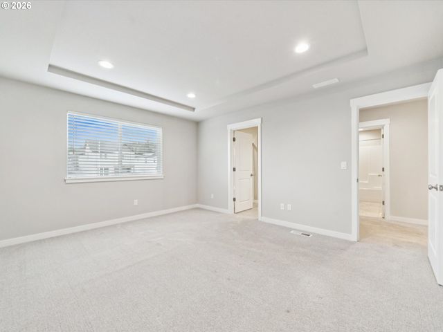 11692 Se HORSE TAIL FALLS Way, Happy Valley, OR 97086