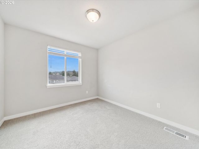 11692 Se HORSE TAIL FALLS Way, Happy Valley, OR 97086