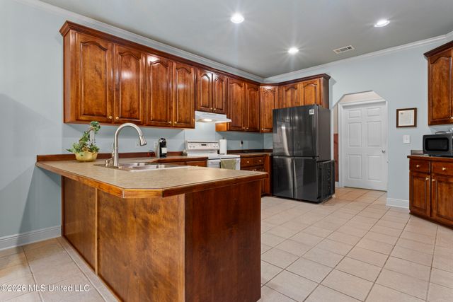 17433 Dogwood Hills Drive, Biloxi, MS 39532