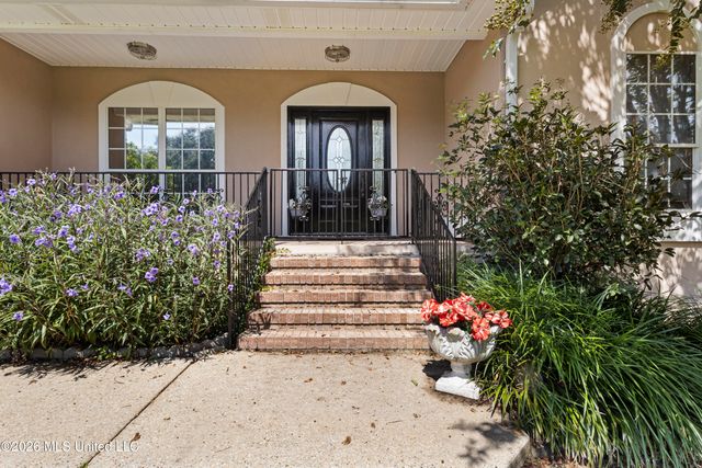 17433 Dogwood Hills Drive, Biloxi, MS 39532