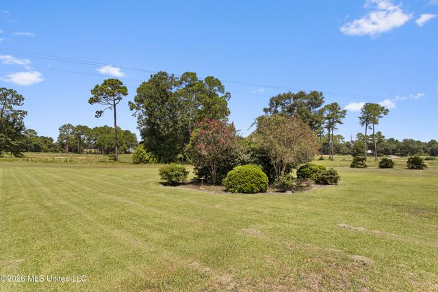 17433 Dogwood Hills Drive, Biloxi, MS 39532